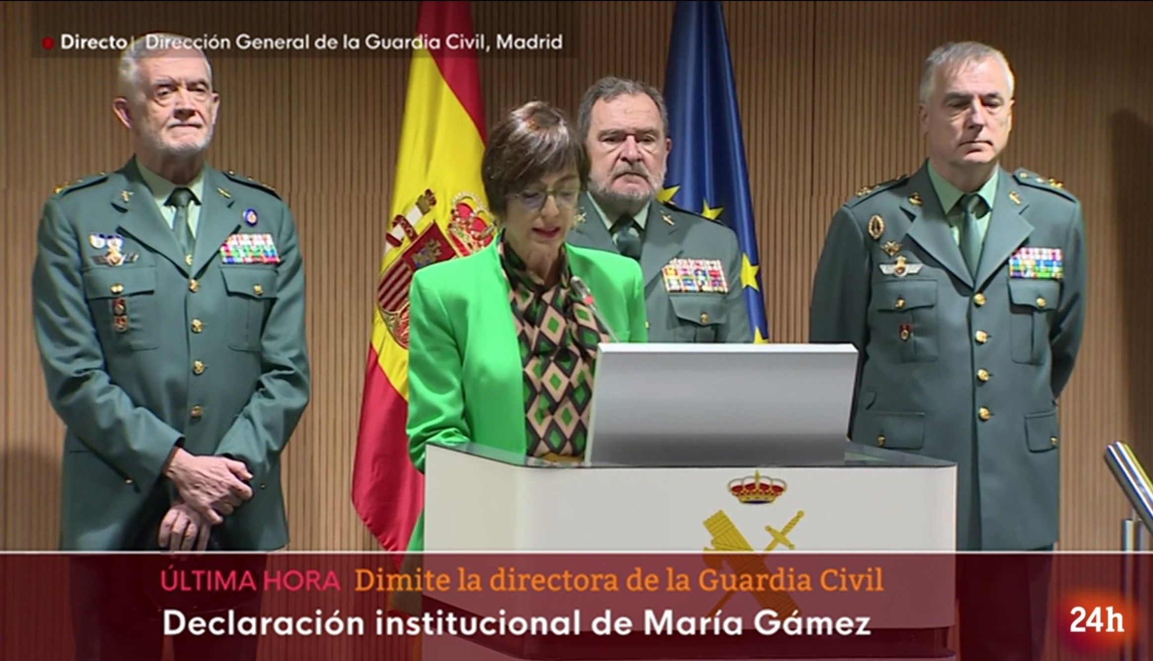 Dimisión en directo