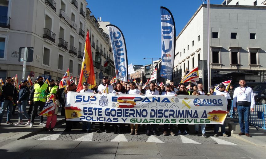 SUP Y AUGC concentración26 de noviembre.